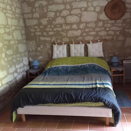 Les Caves Hotel Ambillou-Château Стая снимка