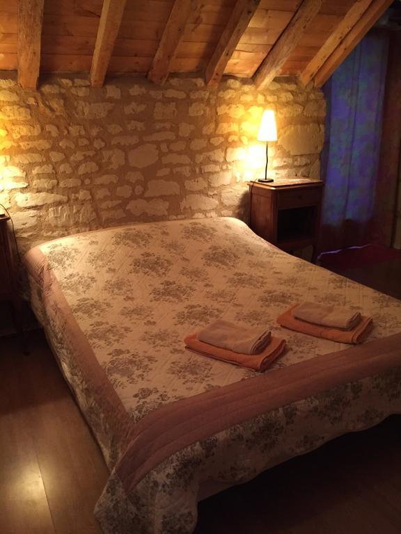 Les Caves Hotel Ambillou-Château Екстериор снимка