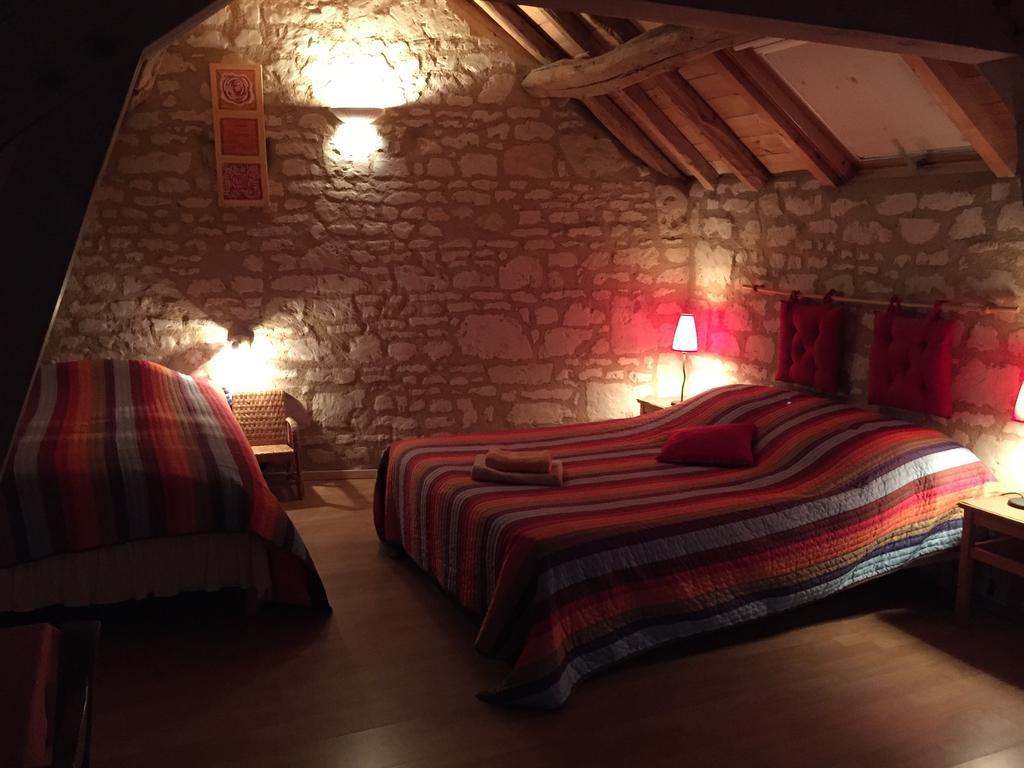 Les Caves Hotel Ambillou-Château Екстериор снимка