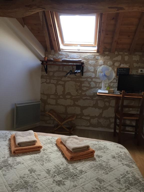 Les Caves Hotel Ambillou-Château Екстериор снимка