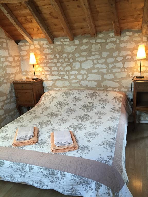 Les Caves Hotel Ambillou-Château Екстериор снимка