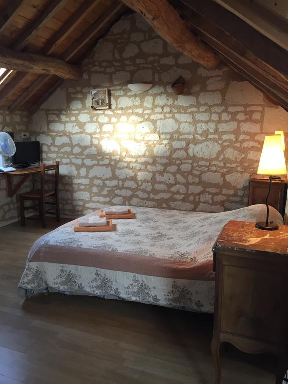Les Caves Hotel Ambillou-Château Екстериор снимка