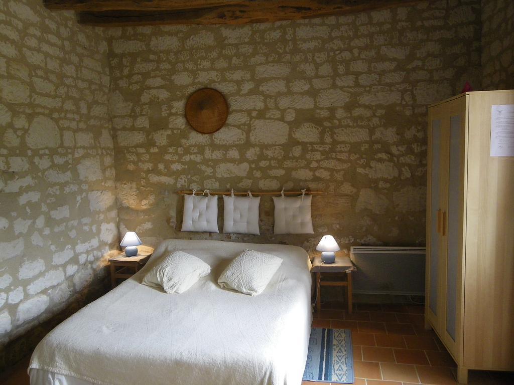 Les Caves Hotel Ambillou-Château Екстериор снимка