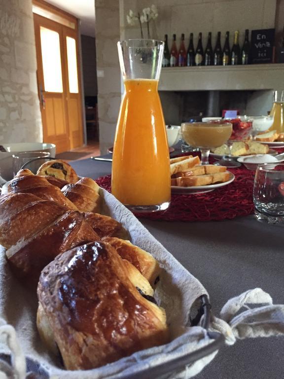 Les Caves Hotel Ambillou-Château Екстериор снимка
